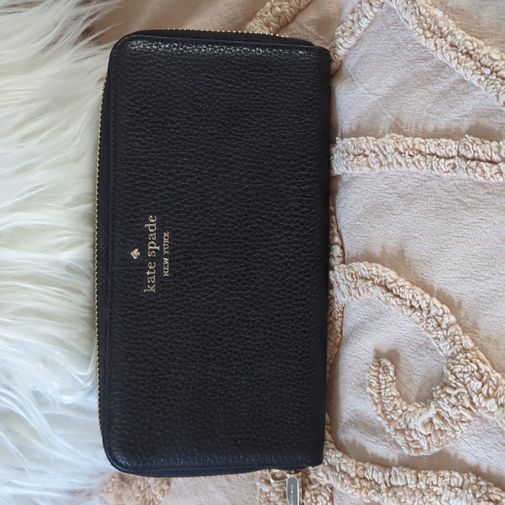Kate Spade Large Continental wallet
